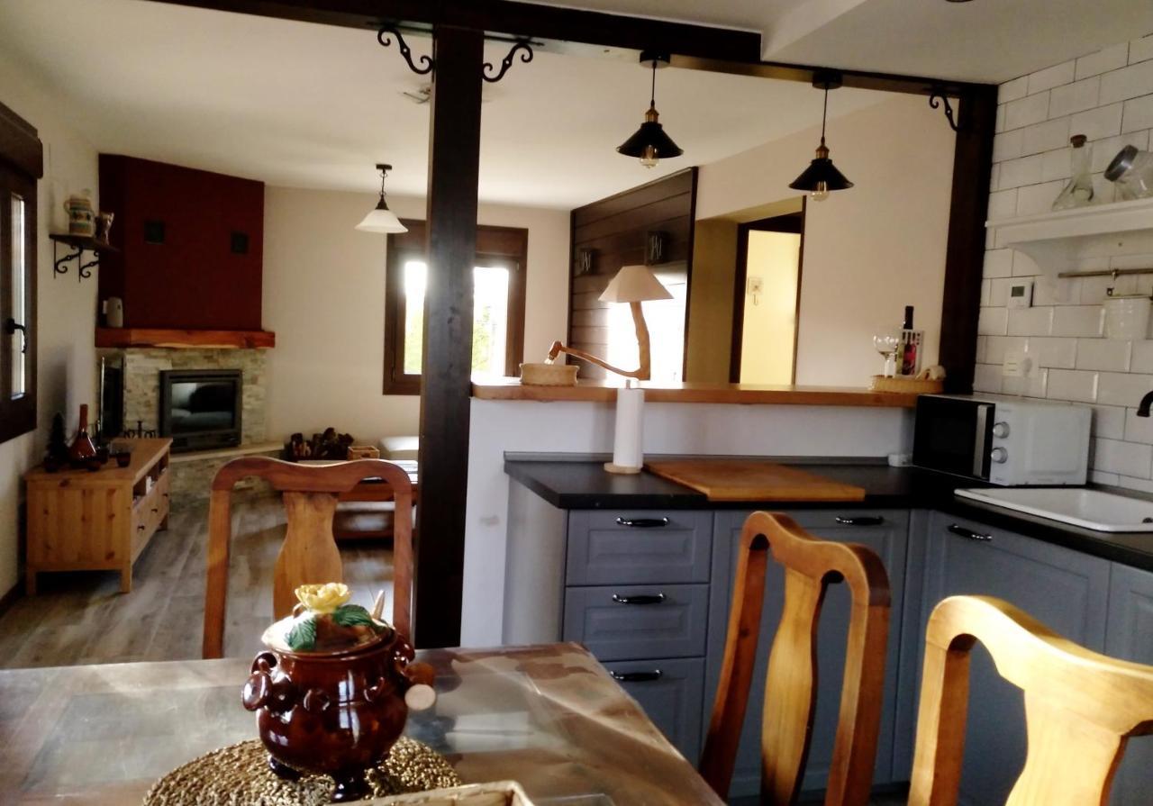 La Casita Del Abuelo Villa Villalmanzo Buitenkant foto