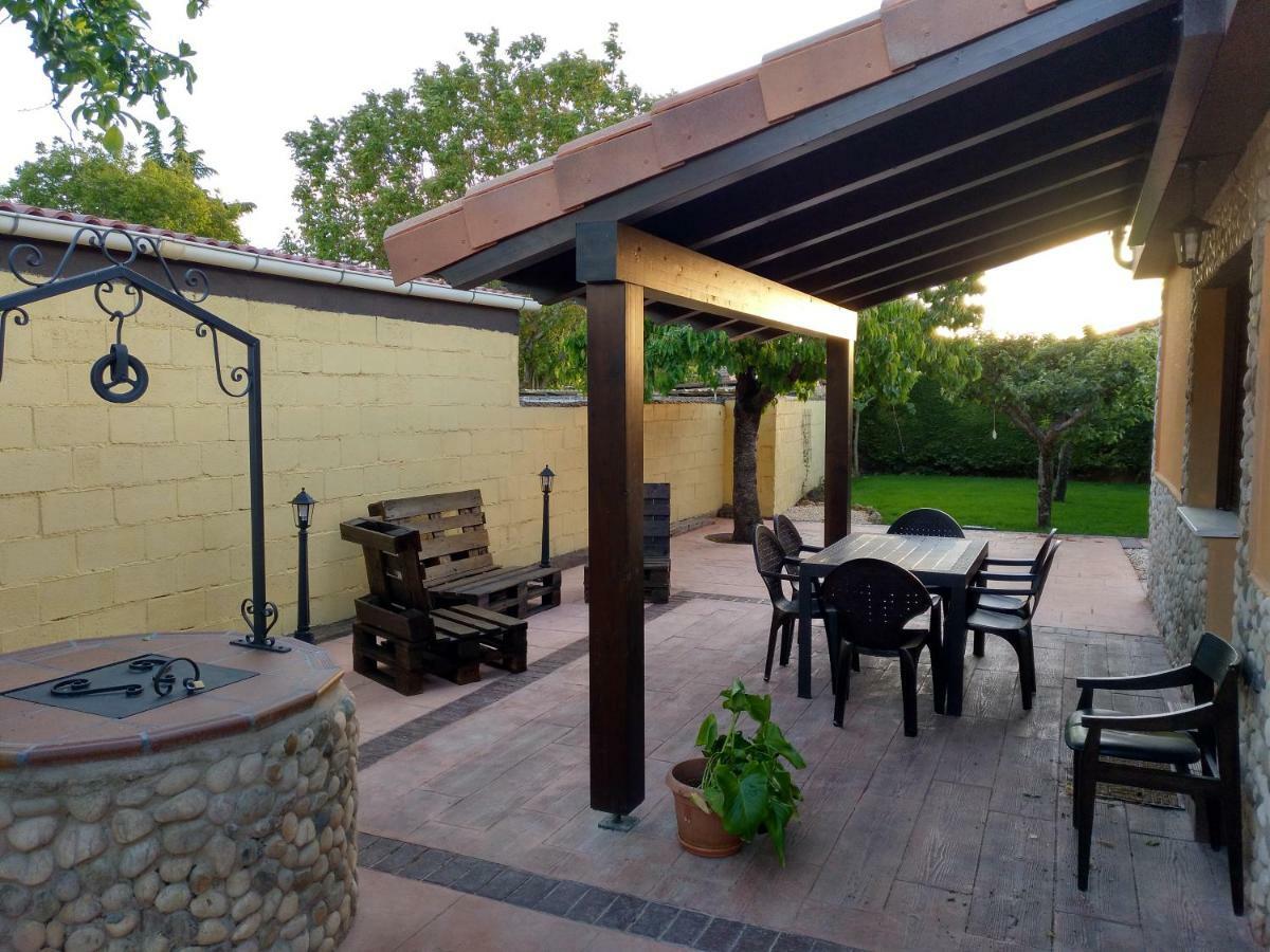 La Casita Del Abuelo Villa Villalmanzo Buitenkant foto